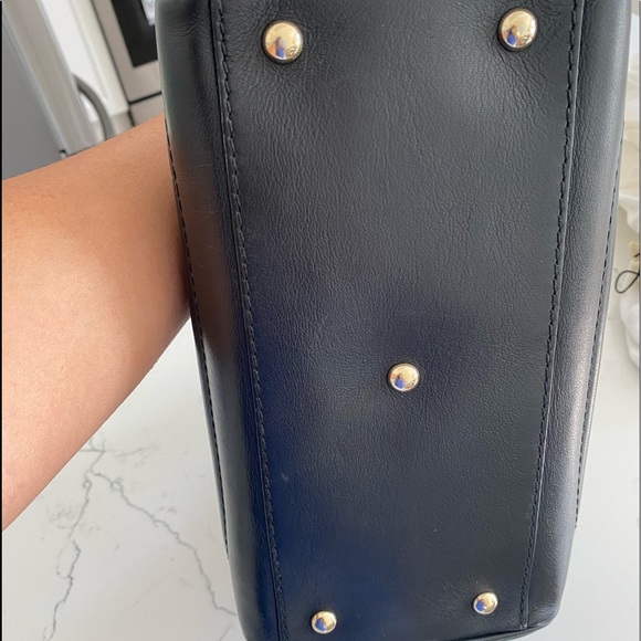 Black Gucci Bamboo Handle Purse - Picture 14 of 15